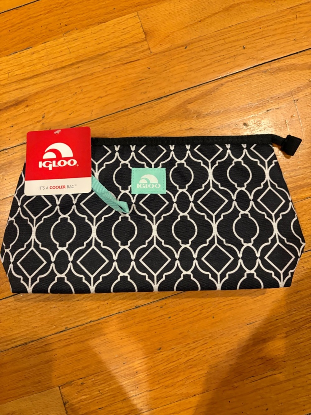 Igloo Black and White Geometric Cooler Bag with Teal Accent
